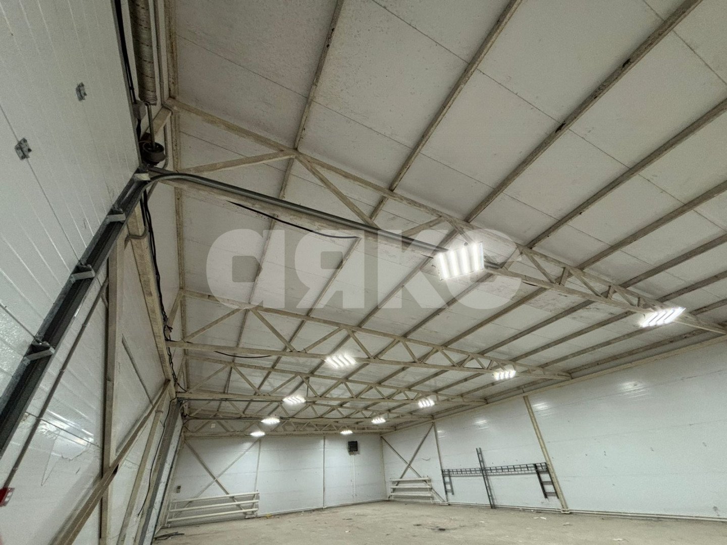 Фото №2: Коммерция 580 м² - Ясногорск, ул. Заводская, 6