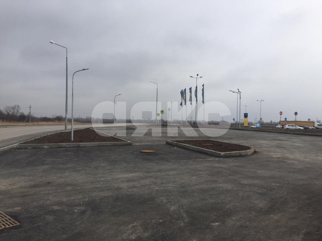 Фото №4: Коммерция 1000 м² - Новочеркасск, Хотунок, ул. Гагарина, 2Б