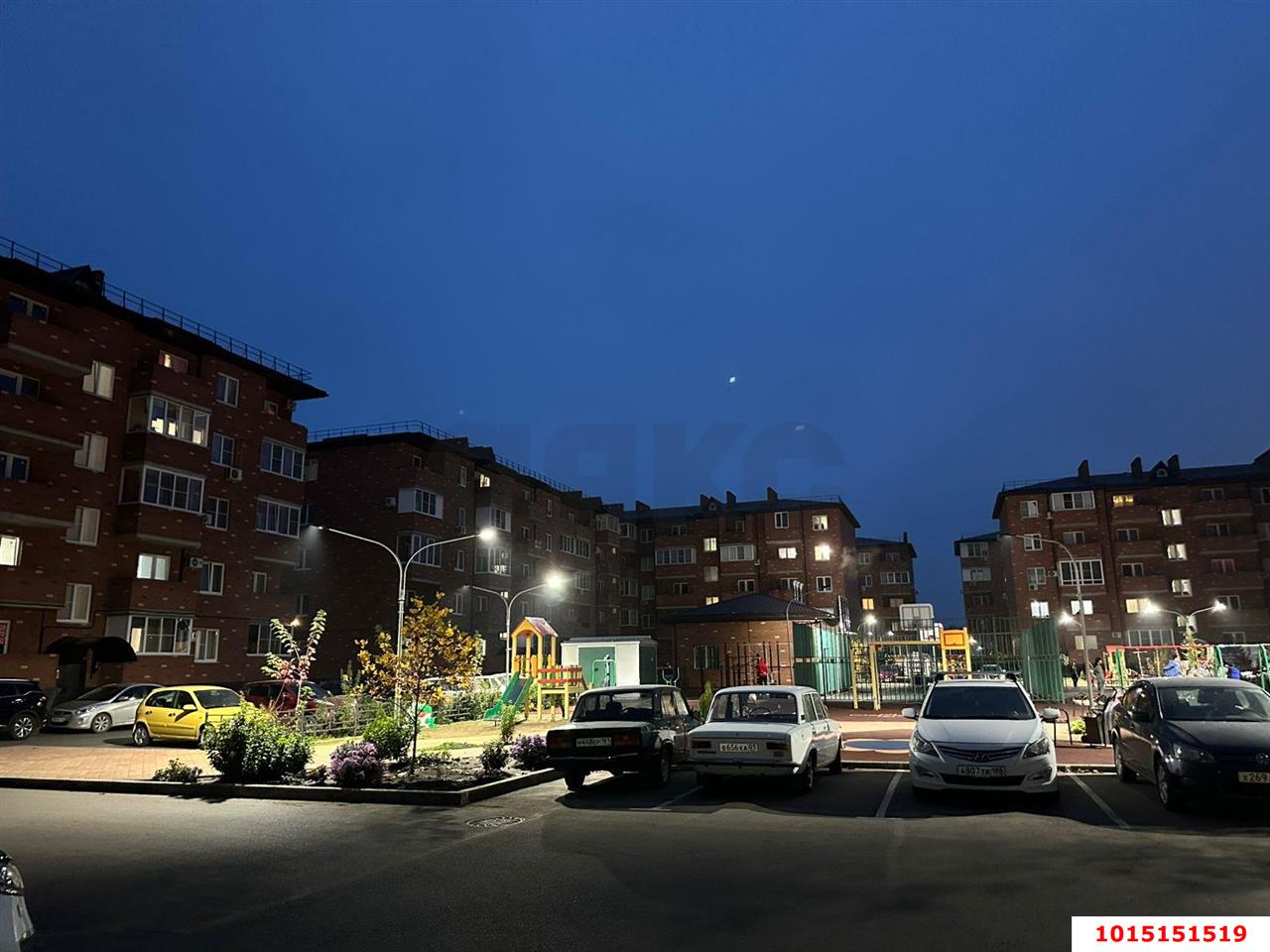 Фото №3: 1-комнатная квартира 35 м² - Новая Адыгея, жилой комплекс Мега, ул. Бжегокайская, 90/5к1