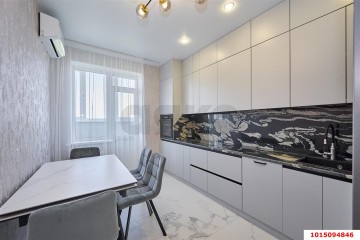 Фото №1: 2-комнатная квартира 55 м² - Краснодар, мкр. жилой комплекс Свобода, ул. Домбайская, 55