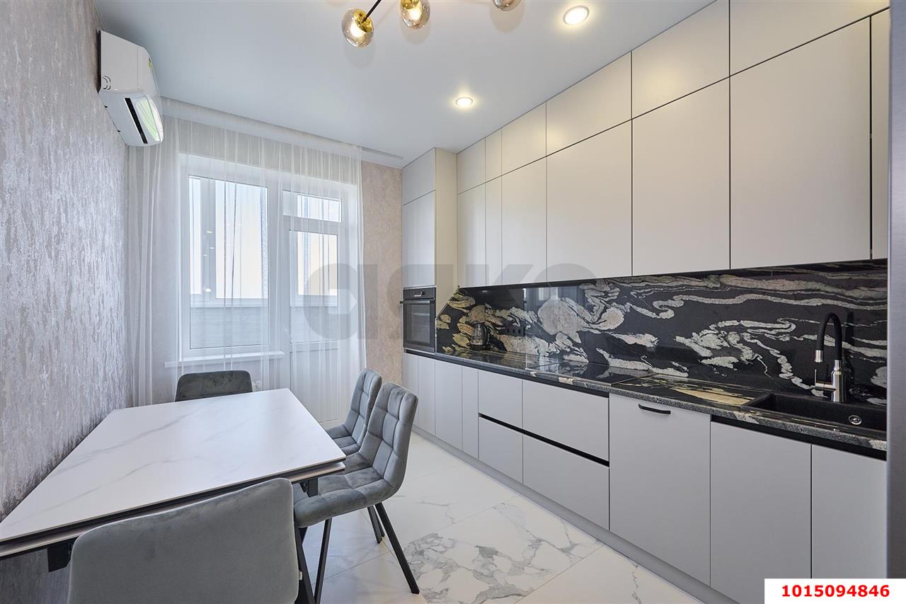 Фото №1: 2-комнатная квартира 55 м² - Краснодар, жилой комплекс Свобода, ул. Домбайская, 55