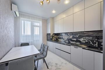 Фото №1: 2-комнатная квартира 52 м² - Краснодар, мкр. Краевая Клиническая Больница, ул. Домбайская, 55