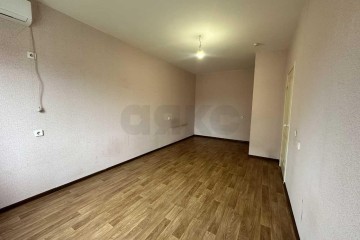 Фото №2: 1-комнатная квартира 38 м² - Краснодар, мкр. Московский, ул. имени Николая Семеновича Котлярова, 17