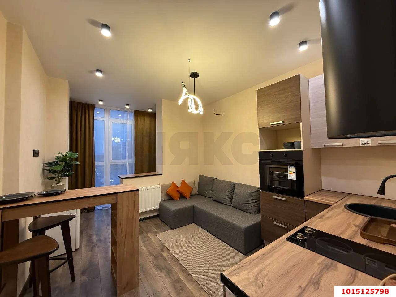 Фото №3: 1-комнатная квартира <span class="whitespace-nowrap">36 м²</span>, <span class="whitespace-nowrap">7/9 эт.</span> - Краснодар, Прикубанский внутригородской округ, мкр. жилой комплекс Облака, ул. имени Генерала Корнилова, 9к2