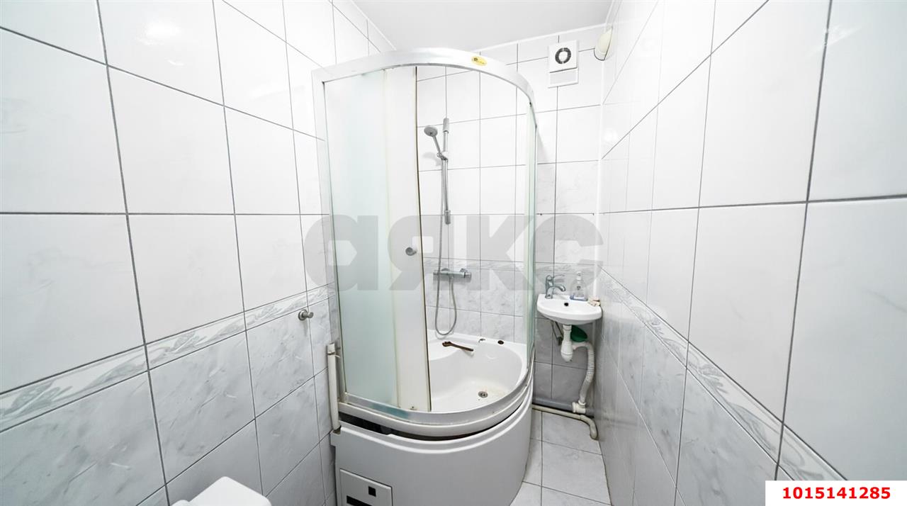 Фото №7: 2-комнатная квартира <span class="whitespace-nowrap">46 м²</span>, <span class="whitespace-nowrap">5/5 эт.</span> - Краснодар, Прикубанский внутригородской округ, мкр. Славянский, ул. Красных Партизан, 161/3