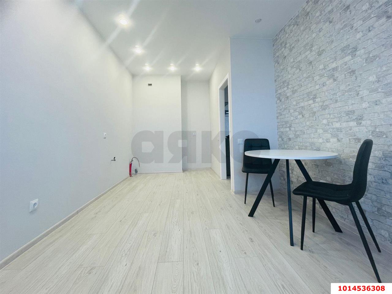 Фото №1: 1-комнатная квартира 34 м² - Краснодар, жилой комплекс Ракурс, ул. имени Героя Ростовского, 8к3