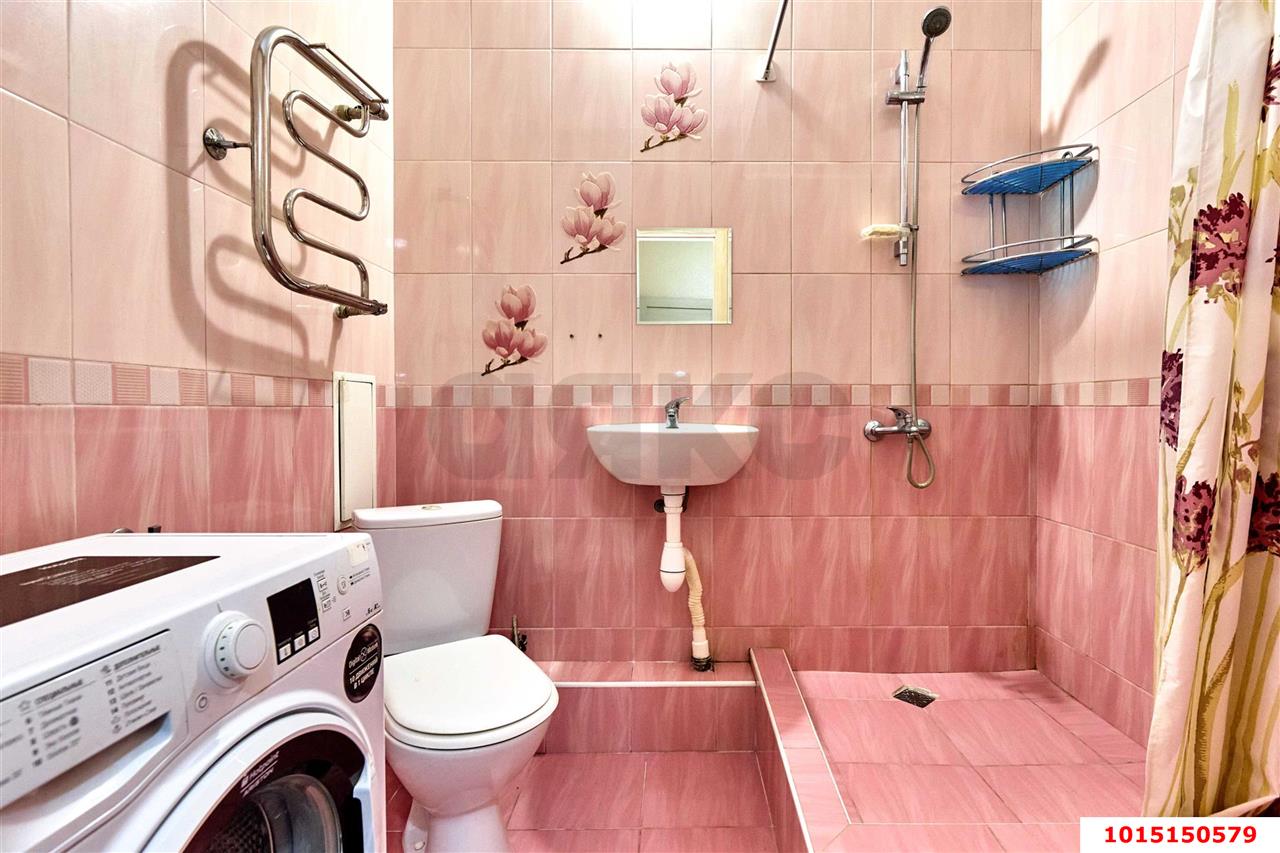 Фото №1: 1-комнатная квартира 37 м² - Краснодар, имени Петра Метальникова, ул. Петра Метальникова, 28