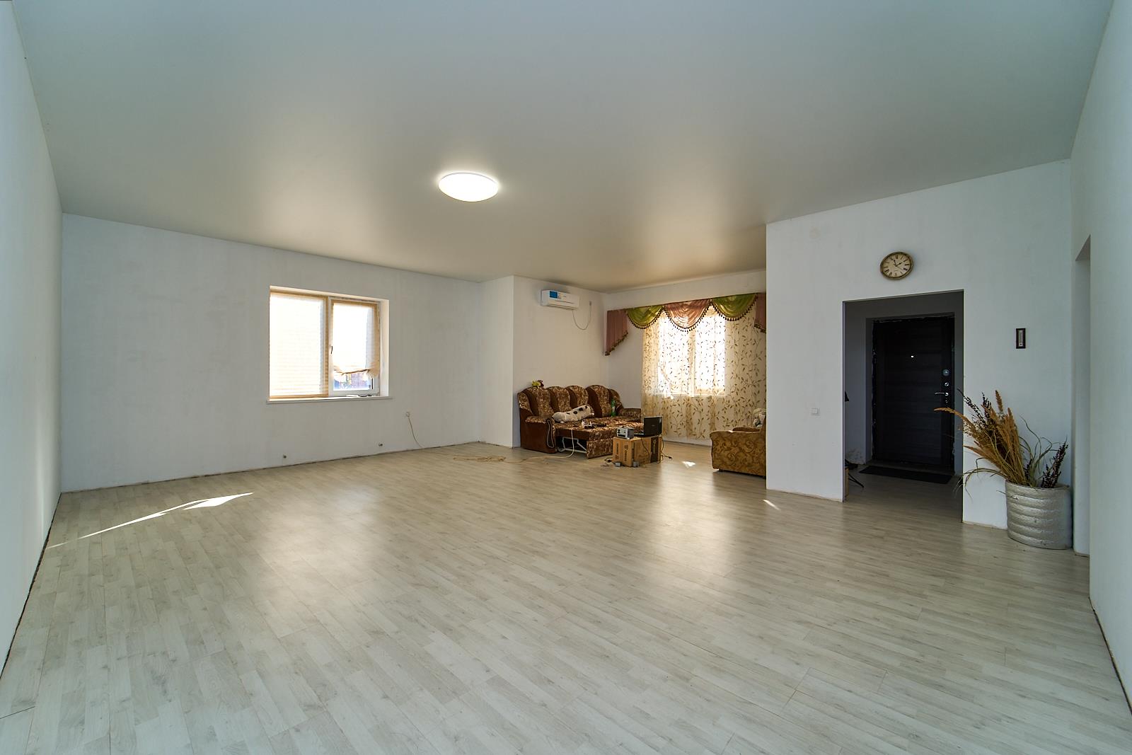 Фото №11: Дом 247 м² + 10 сот. - Нововеличковская, ул. Длинная, 8