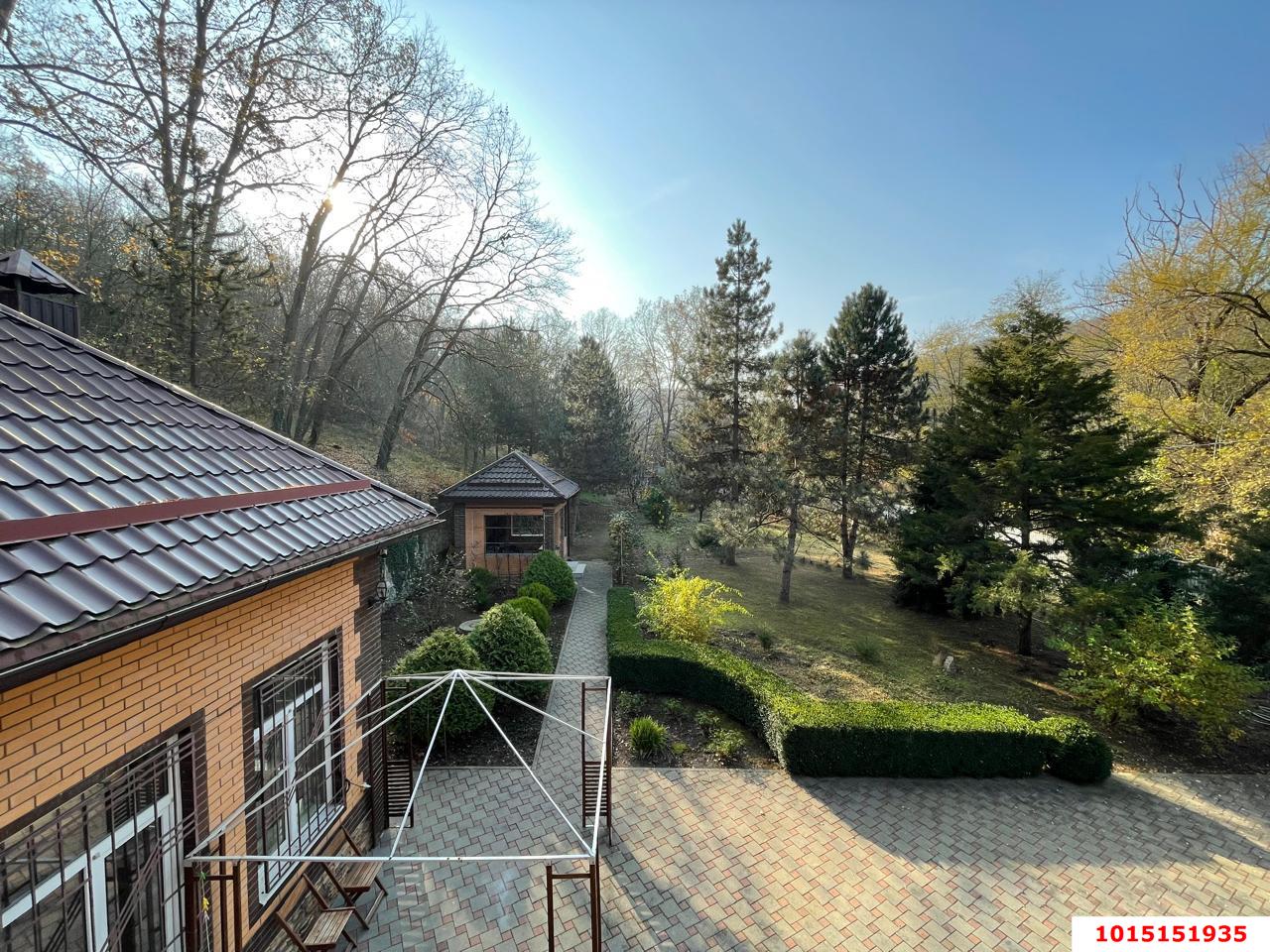 Фото №6: Дом 201 м² + 14 сот. - Ильский, ул. Кавказская, 13