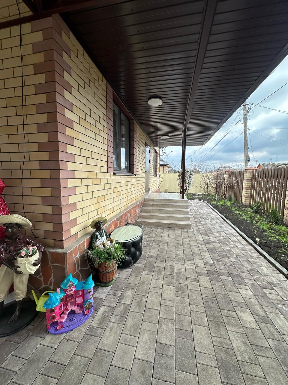 Фото №1: Дом 104 м² + 8 сот. - СНТ Хуторок-2, мкр. Прикубанский внутригородской округ, ул. Жасминовая, 92