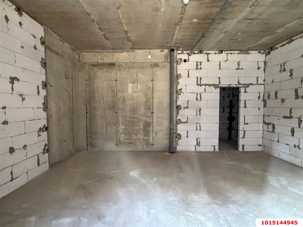 Фото №1: Торговое помещение 42 м² - Краснодар, жилой комплекс Новые Сезоны, ул. Скандинавская, 1к13