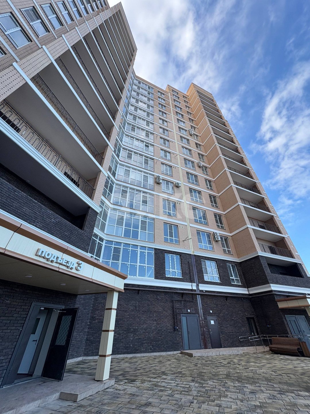 Фото №2: 3-комнатная квартира 105 м² - Майкоп, Старый город, ул. Пирогова, 4