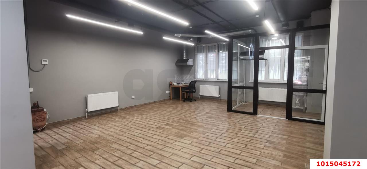 Фото №4: Торговое помещение <span class="whitespace-nowrap">84 м²</span>, <span class="whitespace-nowrap">1/17 эт.</span> - Краснодар, Карасунский внутригородской округ, Черёмушки, мкр. ЖК Привилегия, ул. Селезнёва, 4/15к1