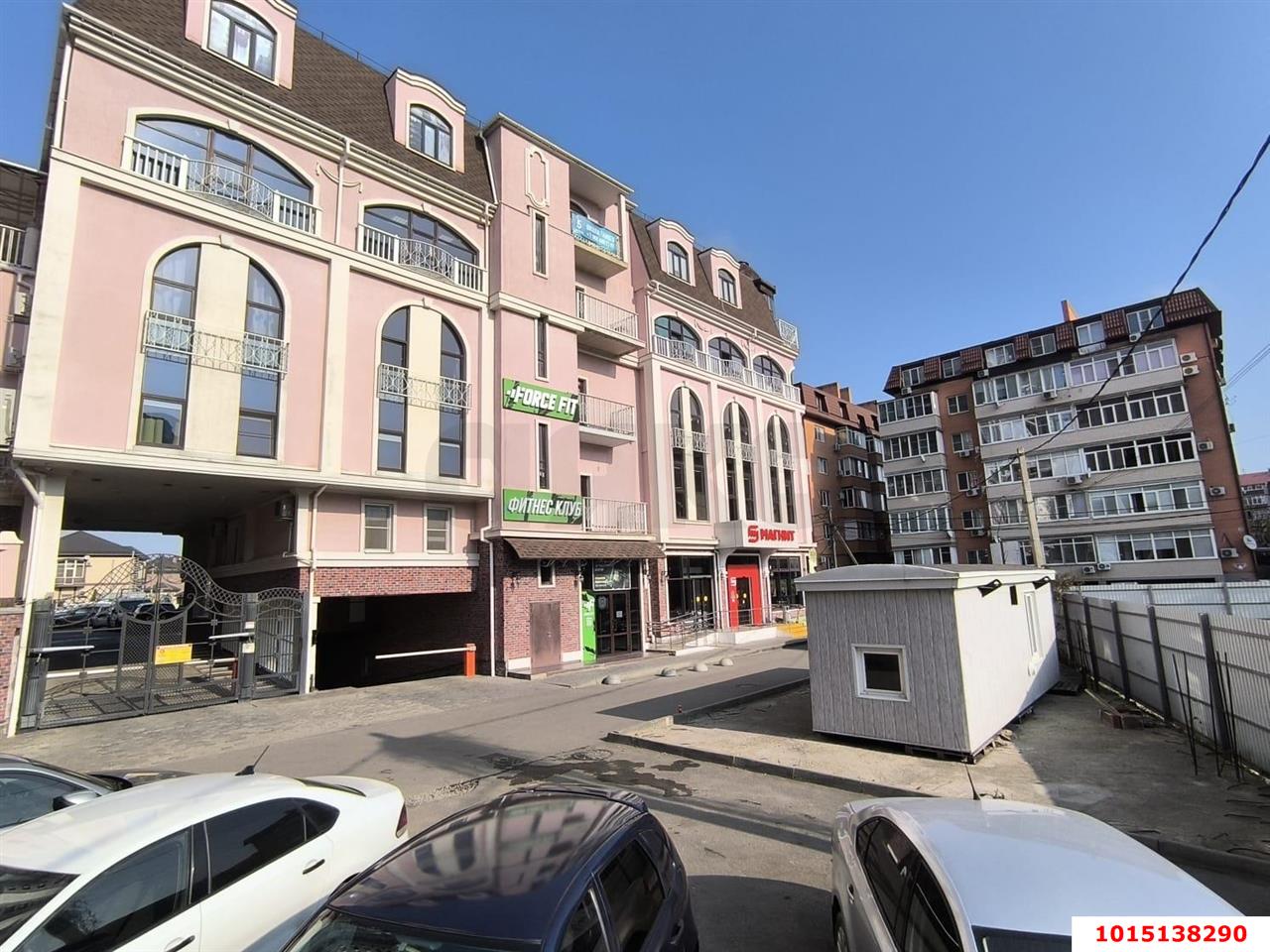 Фото №11: Офисное помещение 730 м² - Краснодар, жилой комплекс Версаль, ул. Черниговская, 1