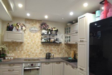 Фото №2: 2-комнатная квартира 55 м² - Волгоград, р. Семь Ветров, ул. 8-й Воздушной Армии, 10А