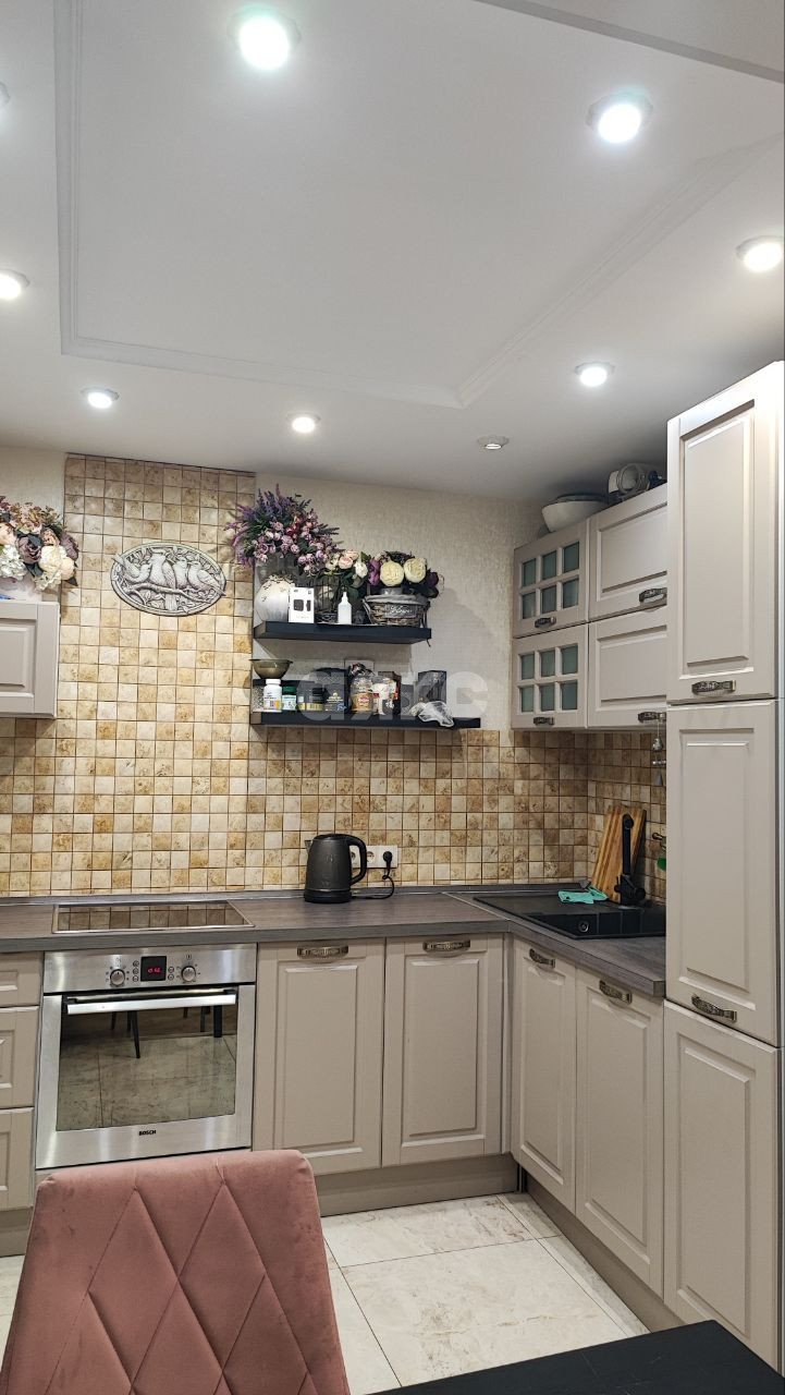 Фото №4: 2-комнатная квартира 55 м² - Волгоград, Семь Ветров, ул. 8-й Воздушной Армии, 10А