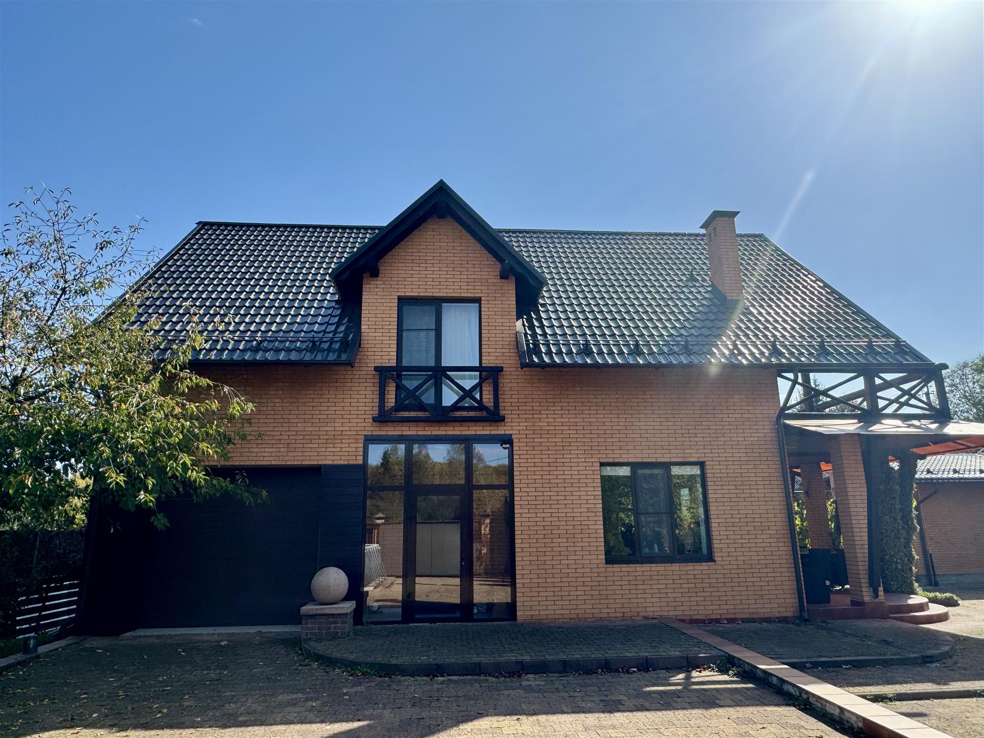 Фото №1: Дом 208 м² + 10 сот. - Убинская, ул. Партизанская, 44