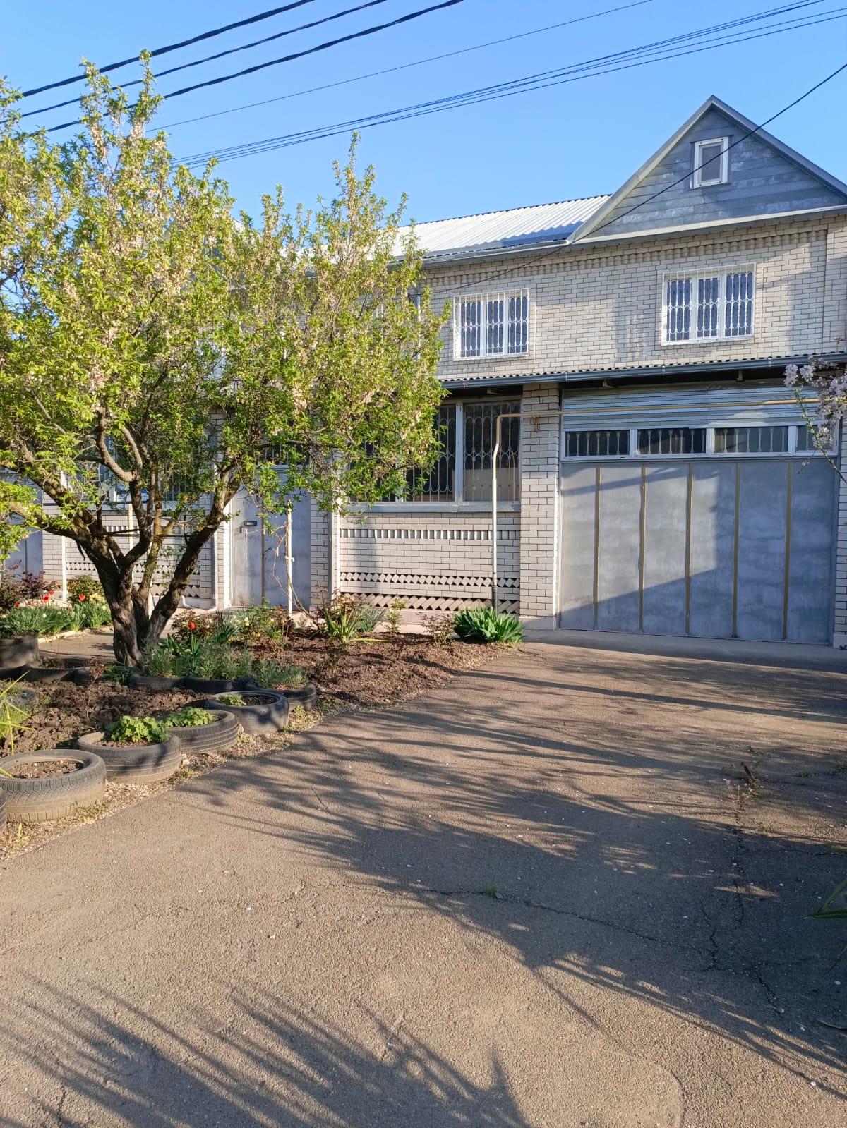 Фото №2: Дом 1000 м² + 10 сот. - Знаменский, мкр. Карасунский внутригородской округ, ул. Центровая, 29