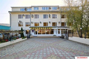 Фото №1: Готовый бизнес 1932 м² - Новомихайловский, мкр. Лесной, ул. Мира, 86