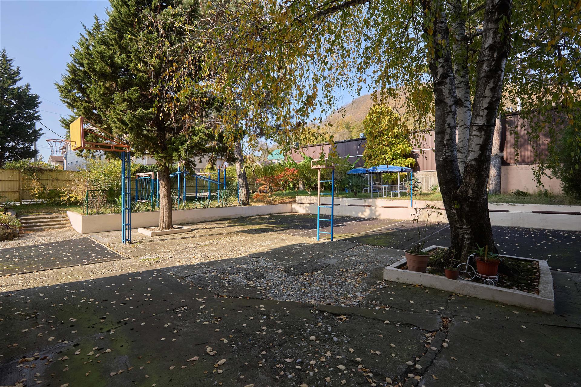 Фото №5: Коммерция 1931 м² - Новомихайловский, мкр. Лесной, ул. Мира, 86