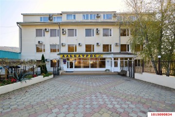 Фото №1: Готовый бизнес 1932 м² - Новомихайловский, мкр. Лесной, ул. Мира, 86