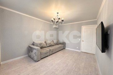 Фото №1: 2-комнатная квартира 46 м² - Нижнекамск, мкр. 20-й, ул. Бызова, 3