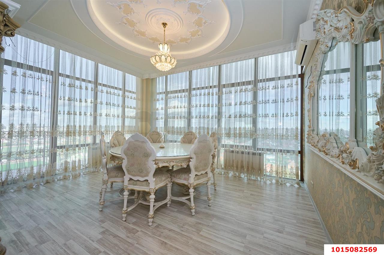 Фото №1: 5+-комнатная квартира 225 м² - Краснодар, 9-й километр, ул. Циолковского, 9