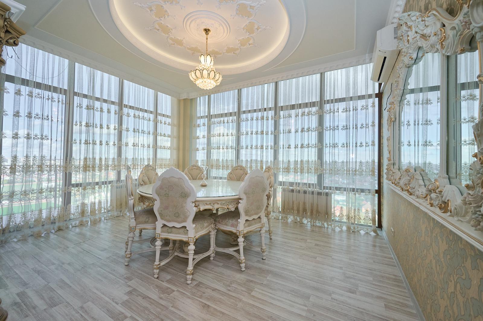 Фото №1: 5+-комнатная квартира 250 м² - Краснодар, ЖК Валентина, Прикубанский внутригородской округ, жилой комплекс Валентина, мкр. 9-й километр, ул. Циолковского, 9