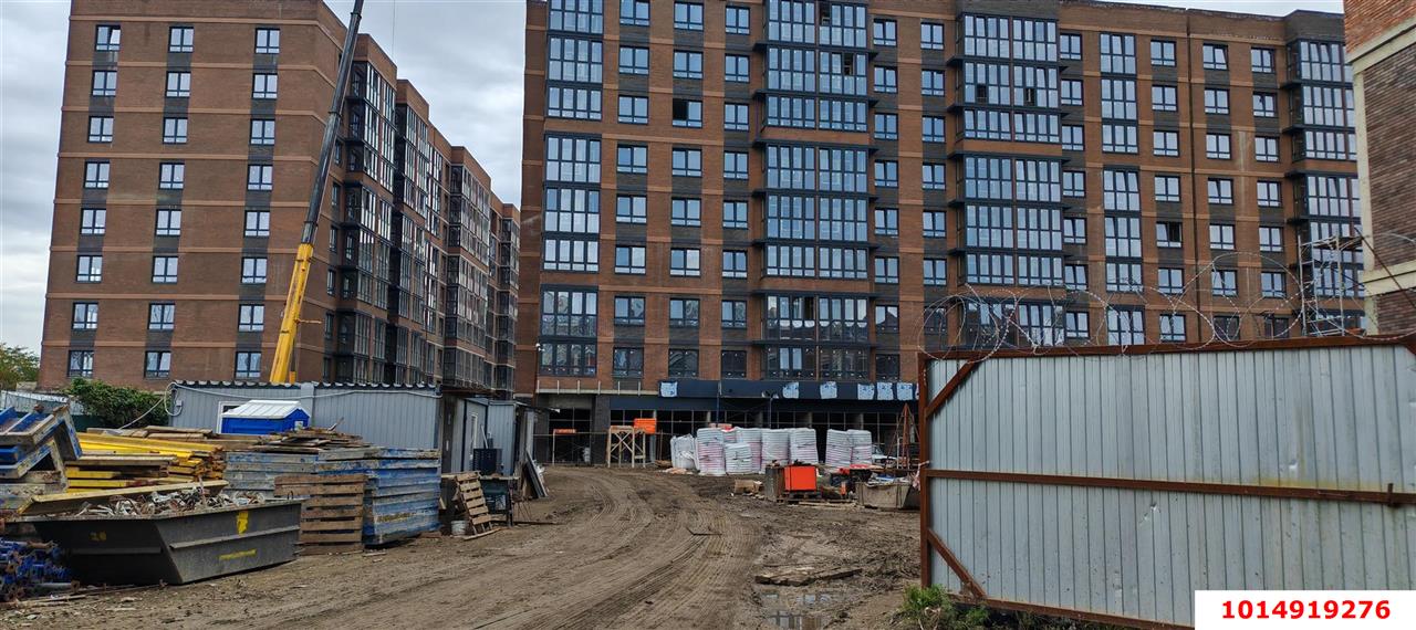 Фото №1: Торговое помещение 49 м² - Краснодар, Прикубанский внутригородской округ, ул. имени Генерала Корнилова, 24