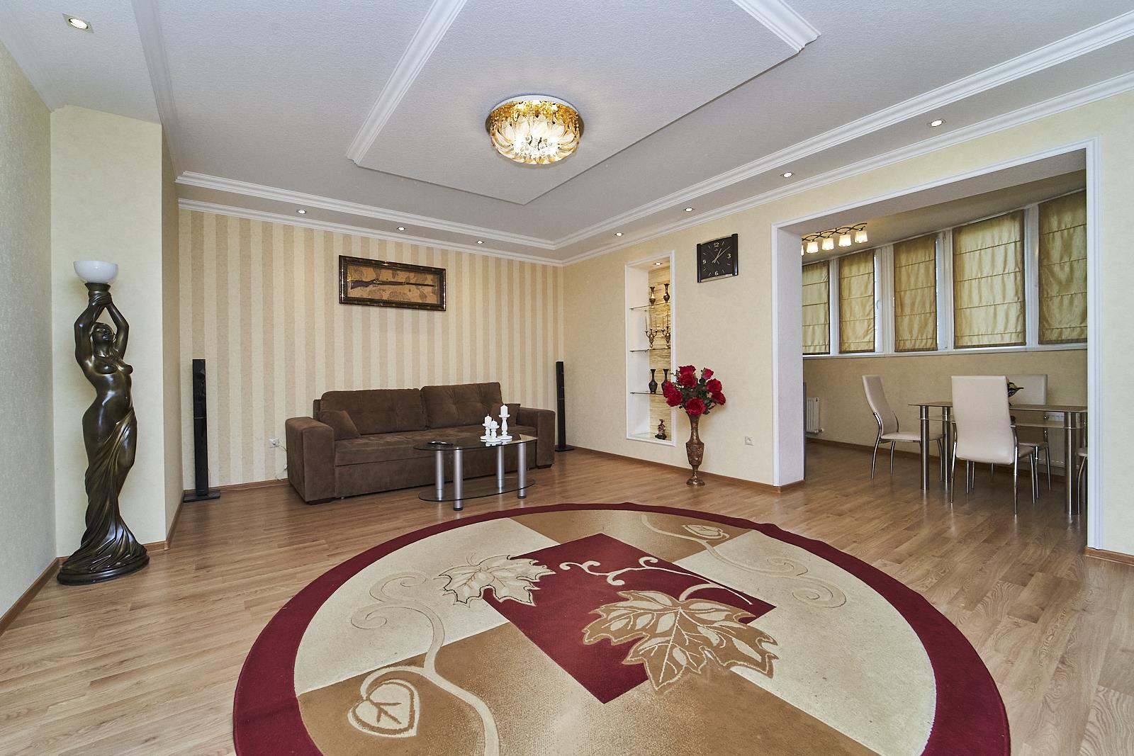 Фото №1: 3-комнатная квартира 100 м² - Краснодар, Прикубанский внутригородской округ, Музыкальный, ЖК Времена Года, мкр. имени Петра Метальникова, ул. Петра Метальникова, 5