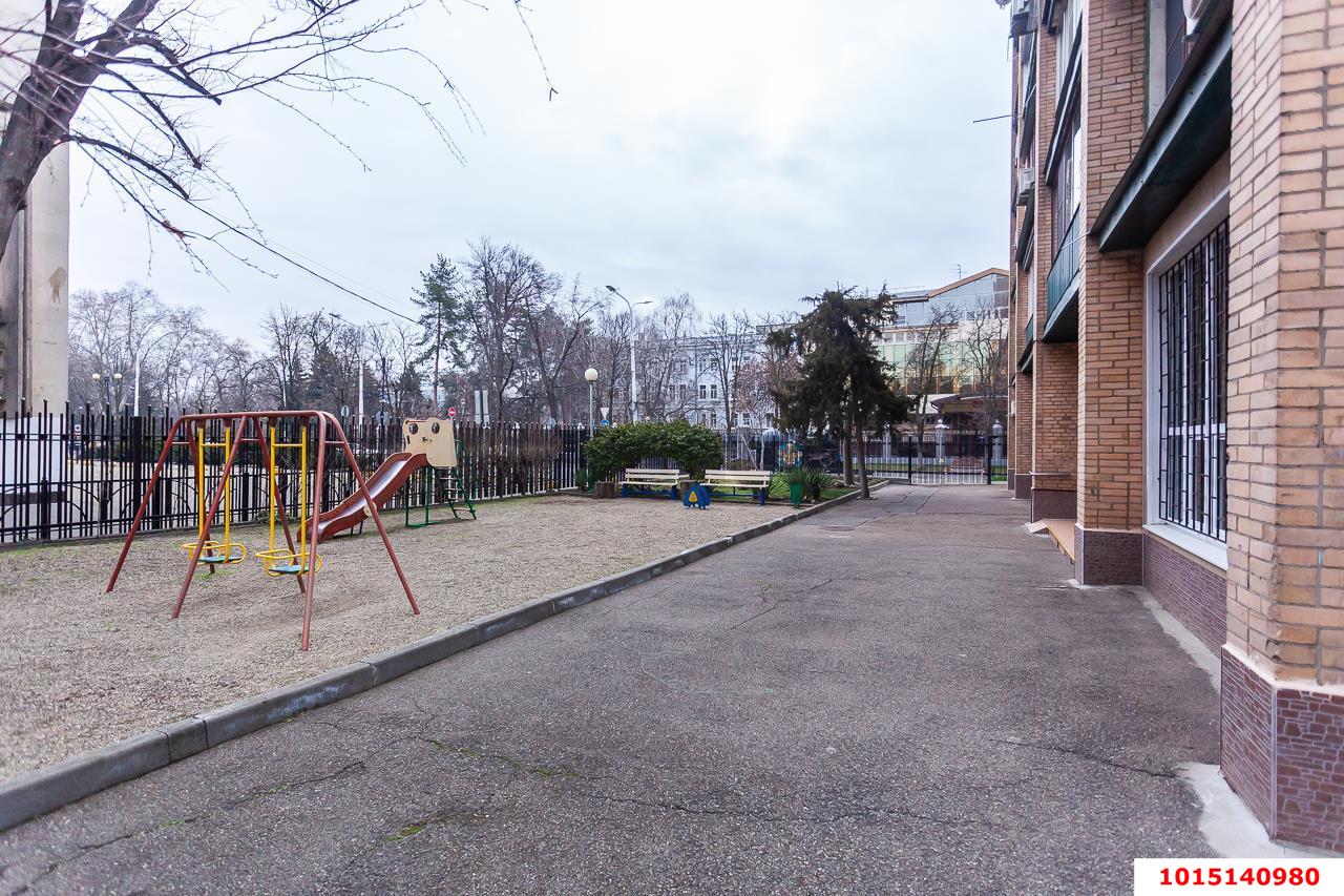 Фото №5: 4-комнатная квартира 88 м² - Краснодар, Западный внутригородской округ, мкр. Центральный, ул. имени Пушкина, 35