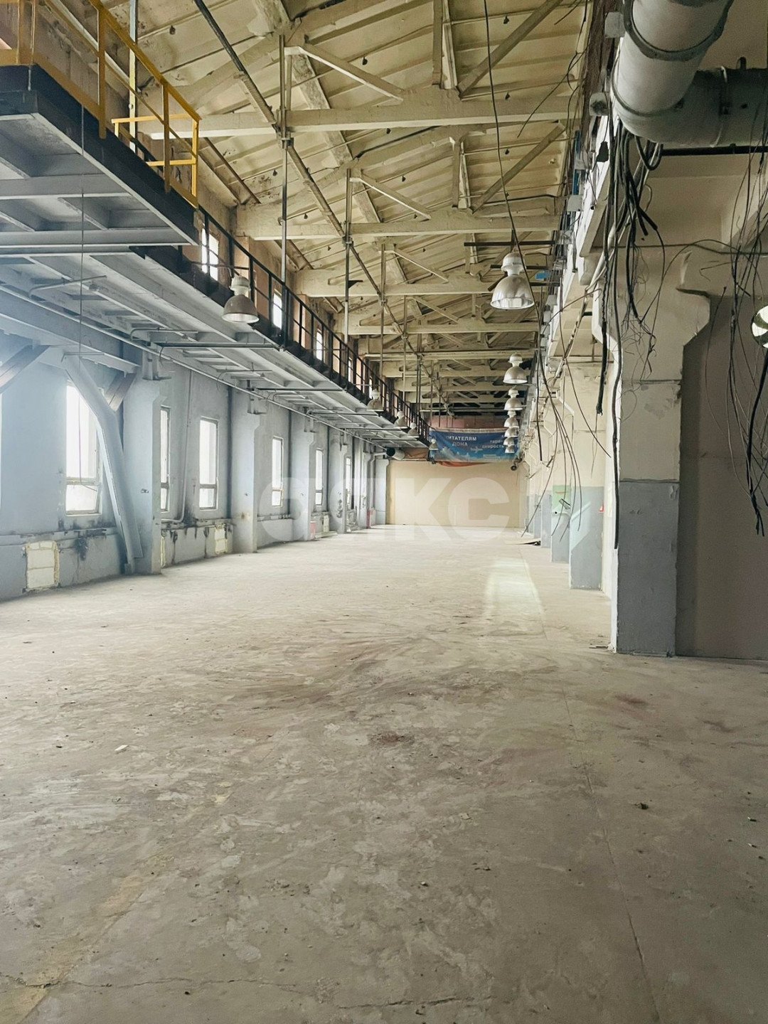 Фото №3: Коммерция 450 м² - Ростов-на-Дону, сад Рассвет, ул. Доватора, 144/11