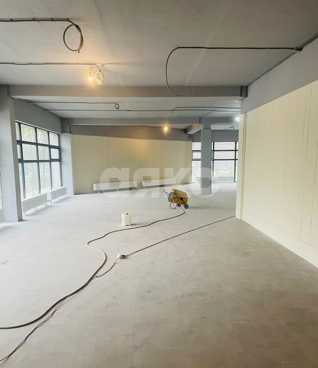 Фото №4: Коммерция 1200 м² - Ростов-на-Дону, сад Рассвет, ул. Доватора, 144/11