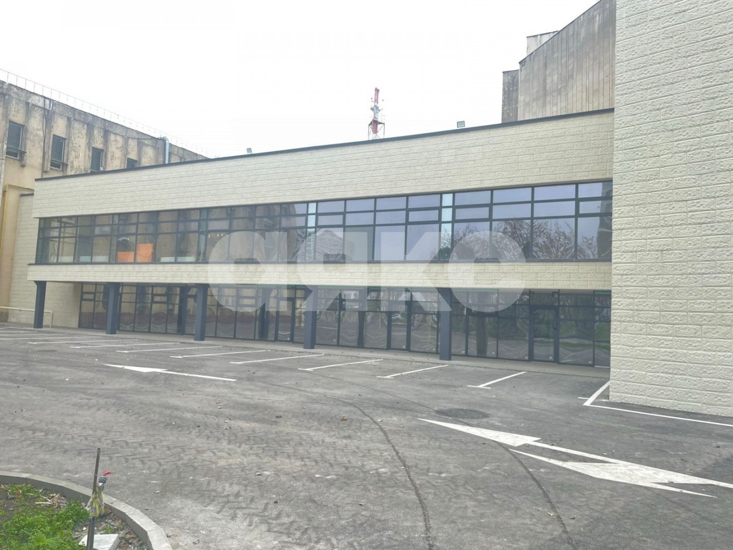 Фото №8: Коммерция 1200 м² - Ростов-на-Дону, сад Рассвет, ул. Доватора, 144/11