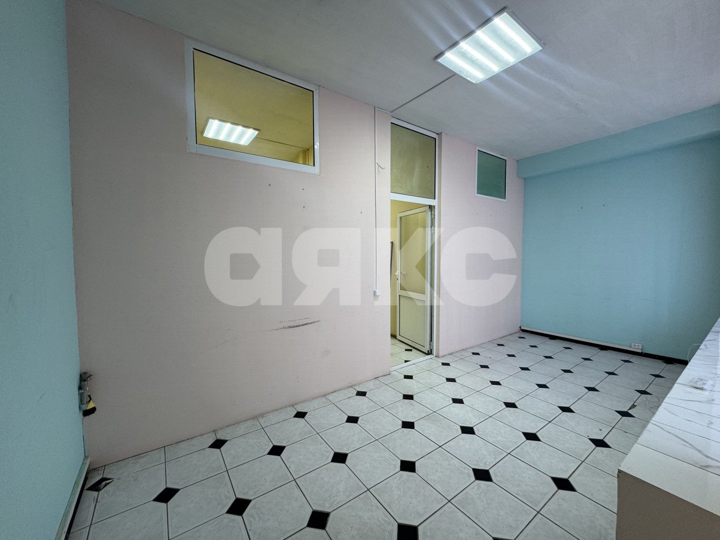 Фото №2: Коммерция 46 м² - Мариуполь, Жовтневый, пр-кт Металлургов, 97