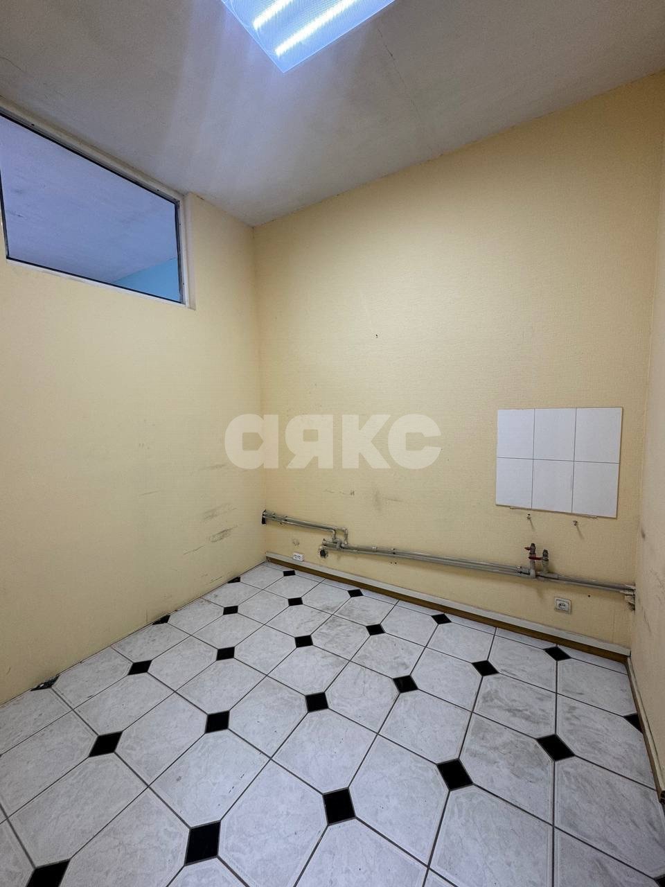 Фото №5: Коммерция 46 м² - Мариуполь, Жовтневый, пр-кт Металлургов, 97