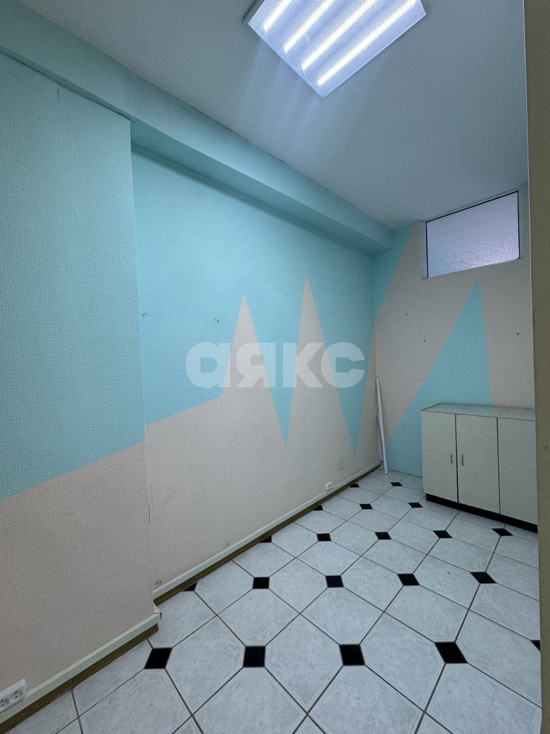 Фото №3: Коммерция 46 м² - Мариуполь, Жовтневый, пр-кт Металлургов, 97