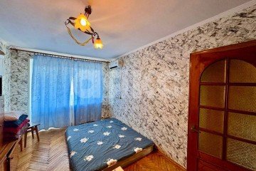 Фото №3: 1-комнатная квартира 31 м² - Мариуполь, р. Жовтневый, ул. Варганова, 4