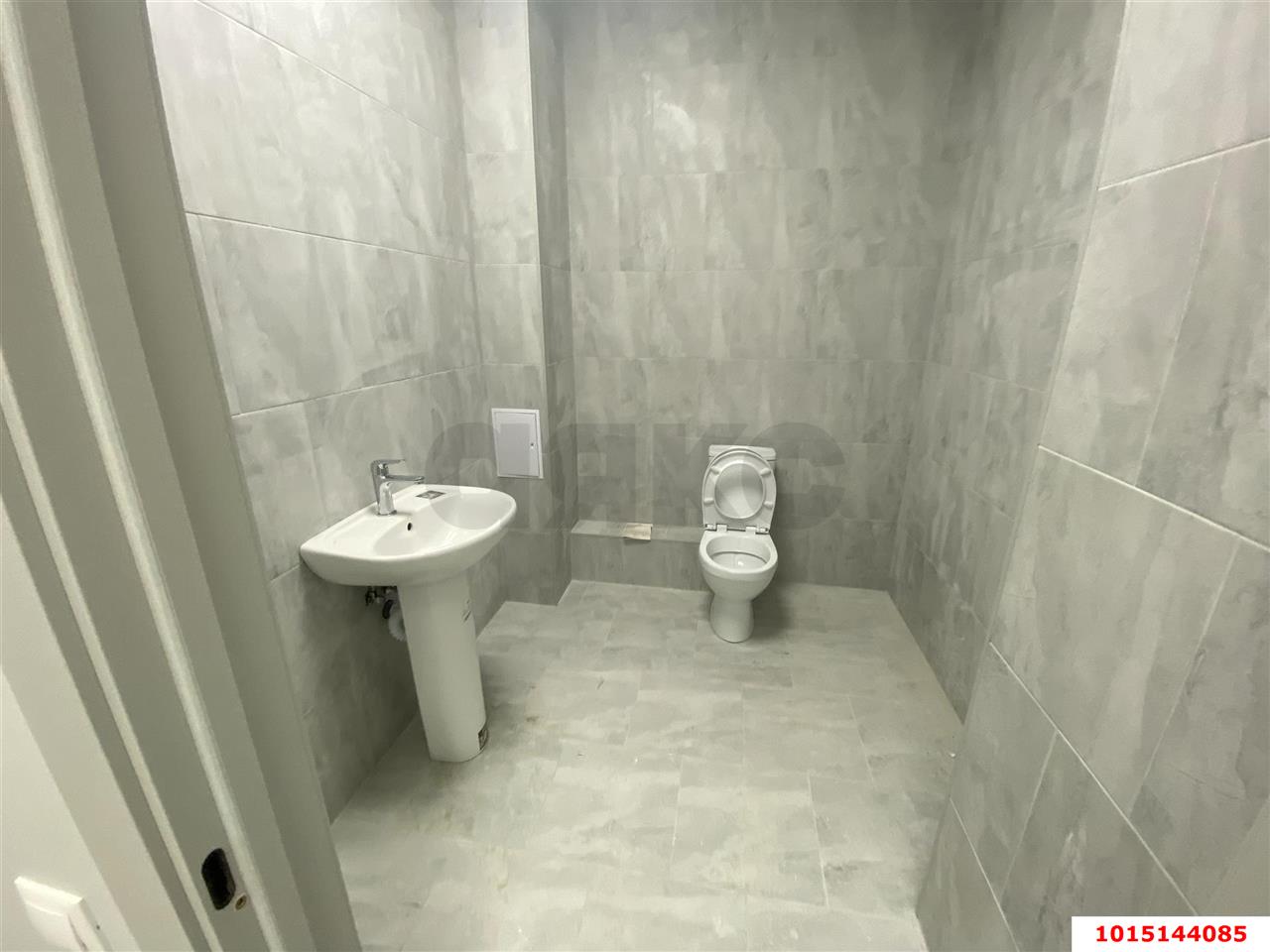 Фото №6: Торговое помещение 46 м² - Краснодар, жилой комплекс Дыхание, ул. Лётчика Позднякова, 2к13