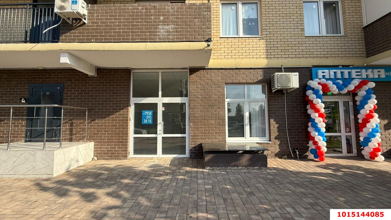 Фото №8: Торговое помещение 46 м² - Краснодар, жилой комплекс Дыхание, ул. Лётчика Позднякова, 2к13