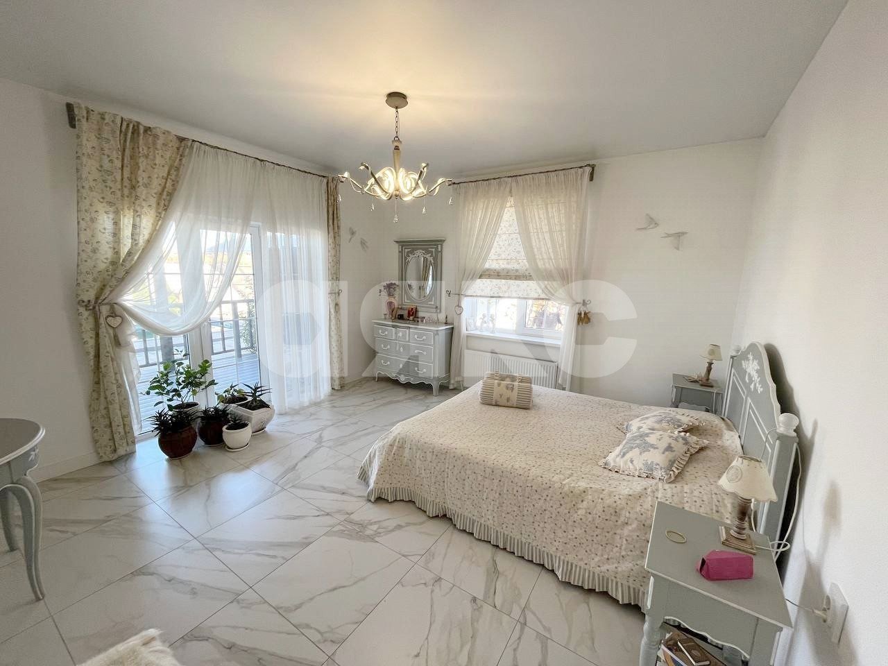 Фото №9: Дом 245 м² + 6 сот. - Молодёжное, СНТ ОК Изумруд, ул. Рубиновая