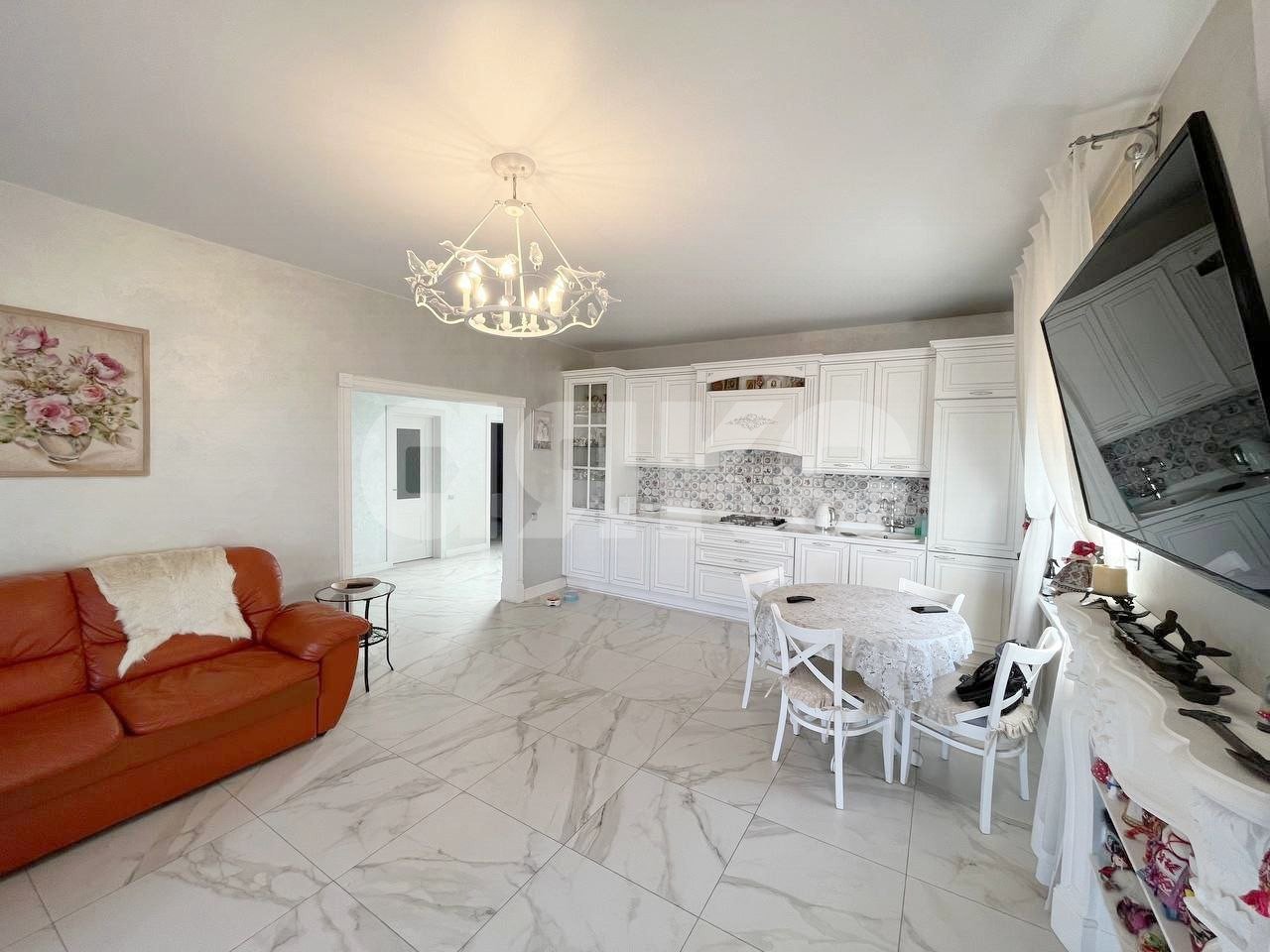 Фото №1: Дом 245 м² + 6 сот. - Молодёжное, СНТ ОК Изумруд, ул. Рубиновая