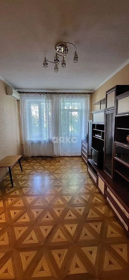 Фото №2: 1-комнатная квартира 37 м² - Ростов-на-Дону, Ворошиловский, пр-кт Михаила Нагибина, 27