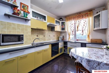 Фото №1: 3-комнатная квартира 76 м² - Краснодар, мкр. Юбилейный, б-р Платановый, 2