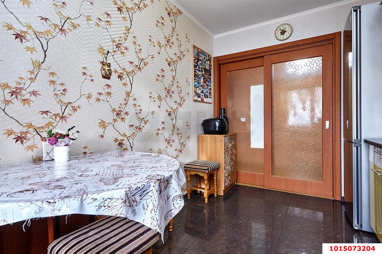 Фото №2: 3-комнатная квартира 76 м² - Краснодар, Юбилейный, б-р Платановый, 2