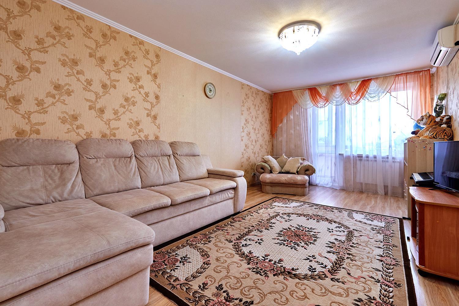 Фото №3: 3-комнатная квартира 76 м² - Краснодар, Западный внутригородской округ, мкр. Юбилейный, б-р Платановый, 2