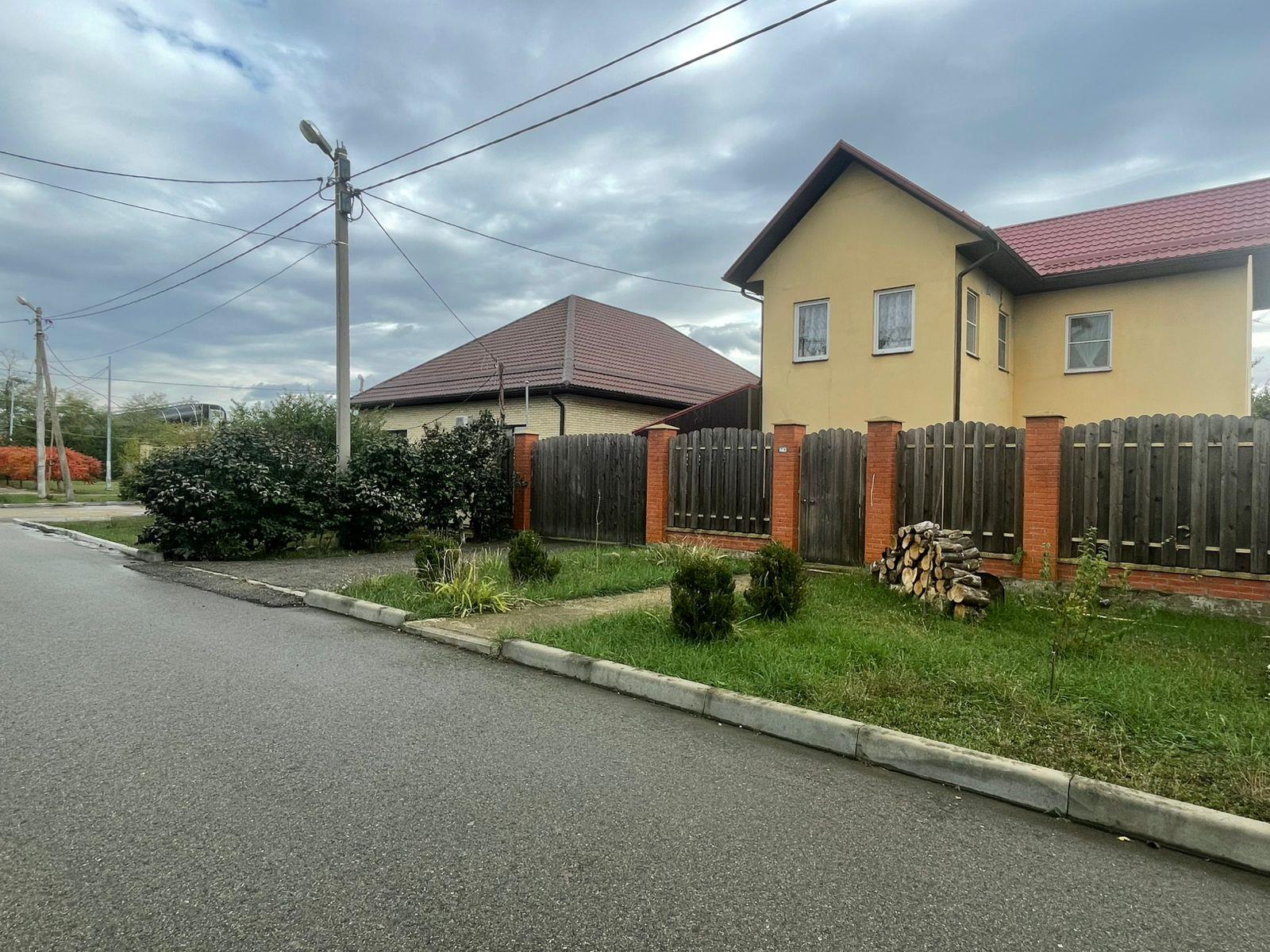 Фото №3: Дом 135 м² + 10 сот. - СНТ Пригород, мкр. Прикубанский внутригородской округ, ул. Атамана Николаева, 79