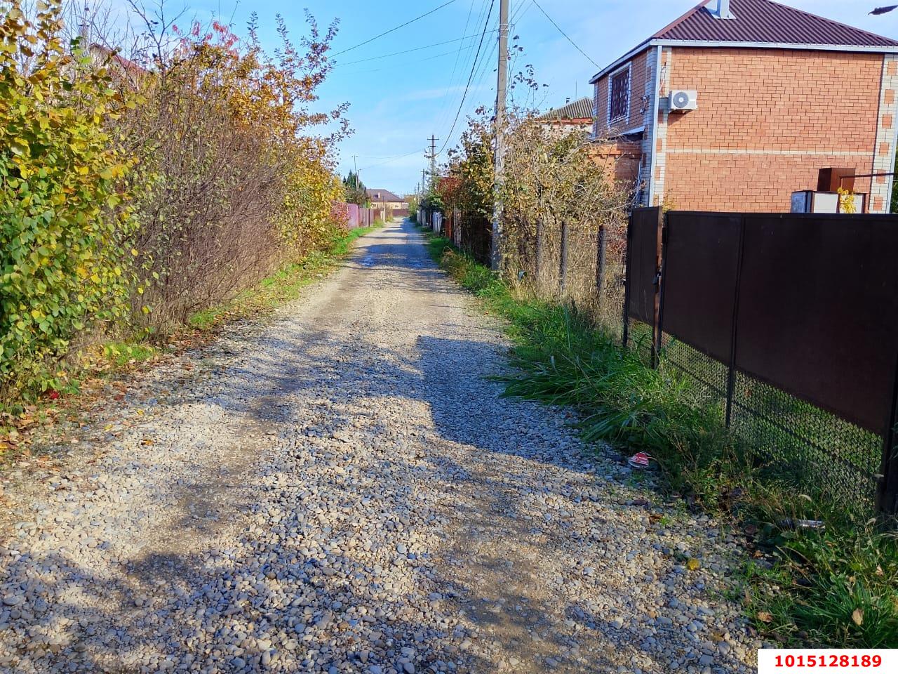 Фото №1: Земельный участок 6.3 сот. - Ленина, Карасунский внутригородской округ, снт Радуга, ул. Клубничная, 510