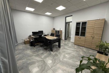 Фото №3: Офисное помещение 118 м² - Краснодар, мкр. Западный внутригородской округ, ул. имени Дзержинского, 8