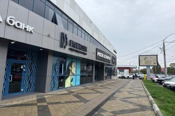 Фото №1: Коммерция 95 м² - Краснодар, мкр. Центральный, ул. Кубанская набережная, 35